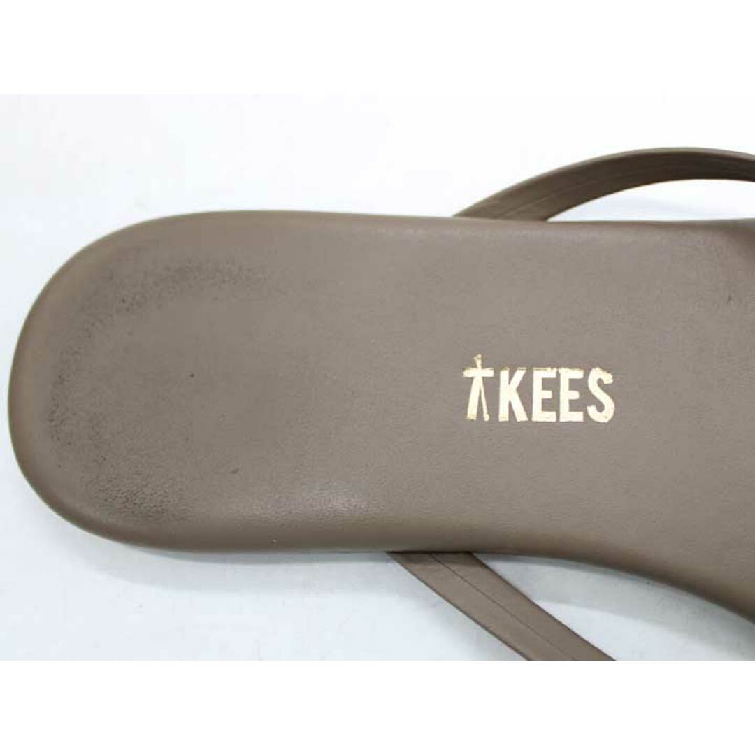 TKEES(ティキーズ)の【夏物 新入荷】★TKEES/ティキーズ★トングサンダル/カジュアル/シンプル/サンダル/シューズ/靴 グレージュ レディース 38【中古】夏 424042 レディースの靴/シューズ(サンダル)の商品写真