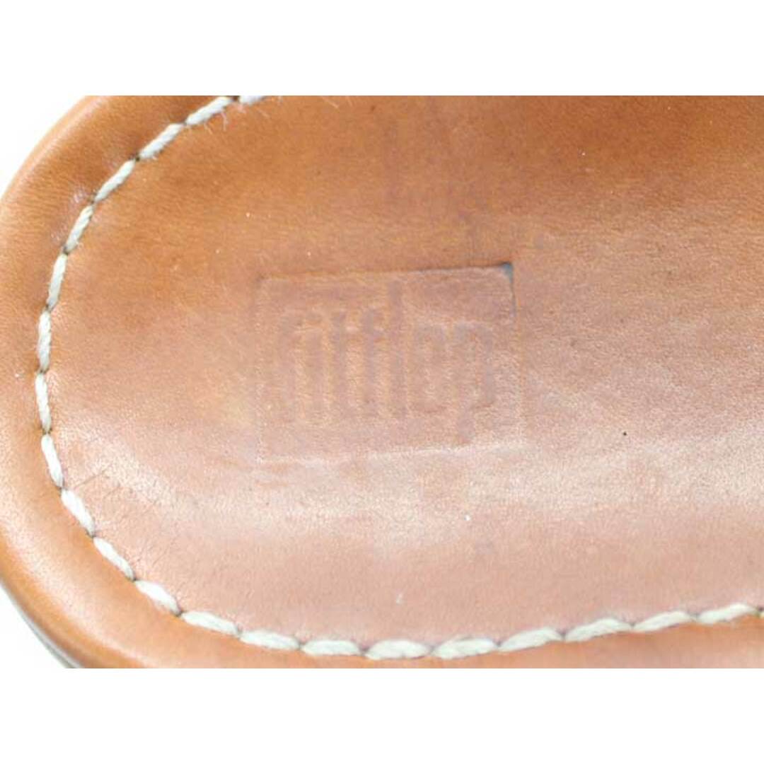 fitflop(フィットフロップ)の【夏物 新入荷】★fitflop/フィットフロップ★スタッズトングサンダル/おしゃれ/カジュアル/サンダル/シューズ/靴 ホワイト×キャメル レディース US6.5【中古】夏 724042 レディースの靴/シューズ(サンダル)の商品写真