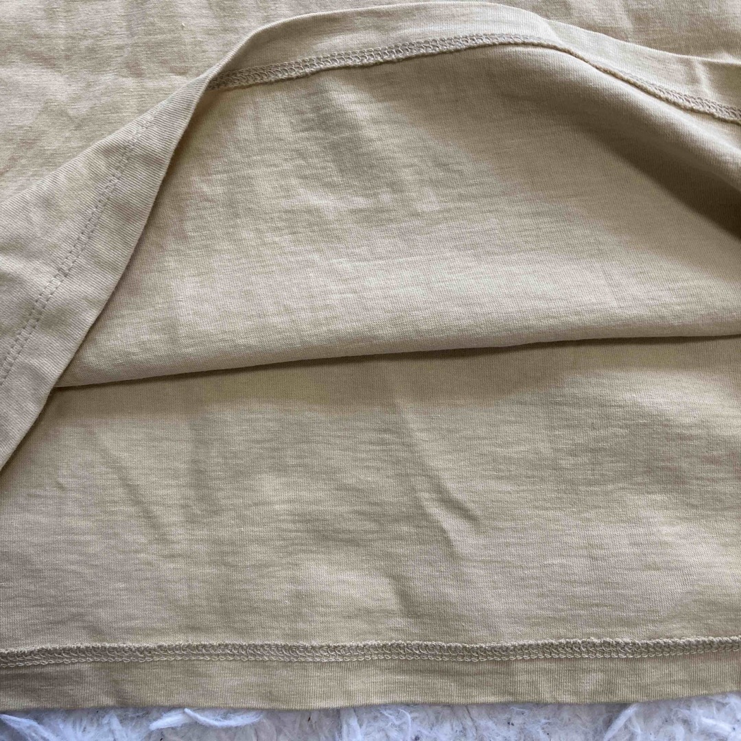 UNIQLO(ユニクロ)のUNIQLO フレンチスリーブ カットソー Lサイズ ベージュ系 レディースのトップス(Tシャツ(半袖/袖なし))の商品写真