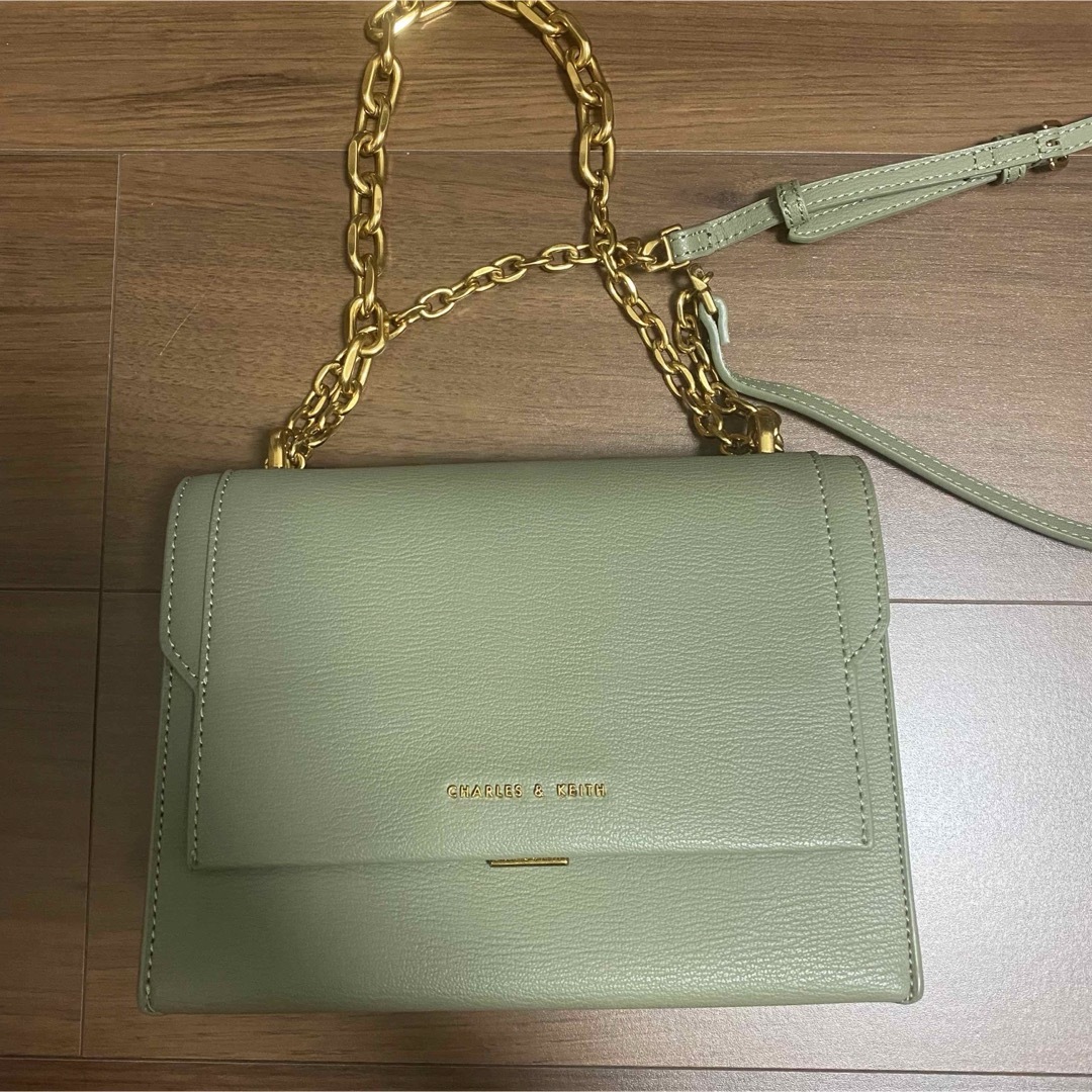 Charles and Keith(チャールズアンドキース)のcharles&keith ショルダーバッグ レディースのバッグ(ショルダーバッグ)の商品写真