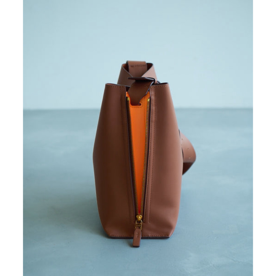ROPE’(ロペ)の【E'POR】Y BAG Shoulder M（サイドジップショルダーバッグ） レディースのバッグ(ショルダーバッグ)の商品写真