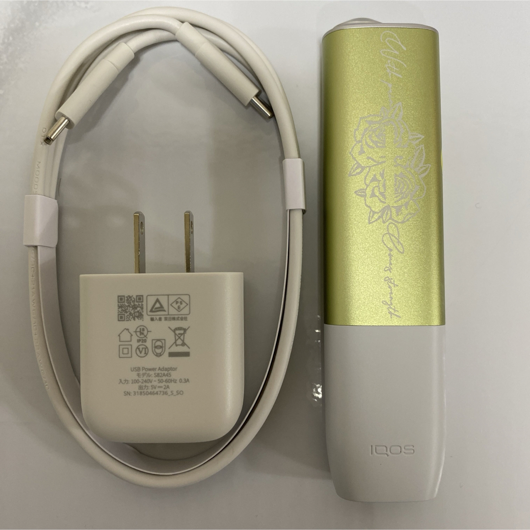 IQOS(アイコス)のiQOS ILUMAONE アイコス イルマワン バラ クロス 加工 ブライト  メンズのファッション小物(タバコグッズ)の商品写真