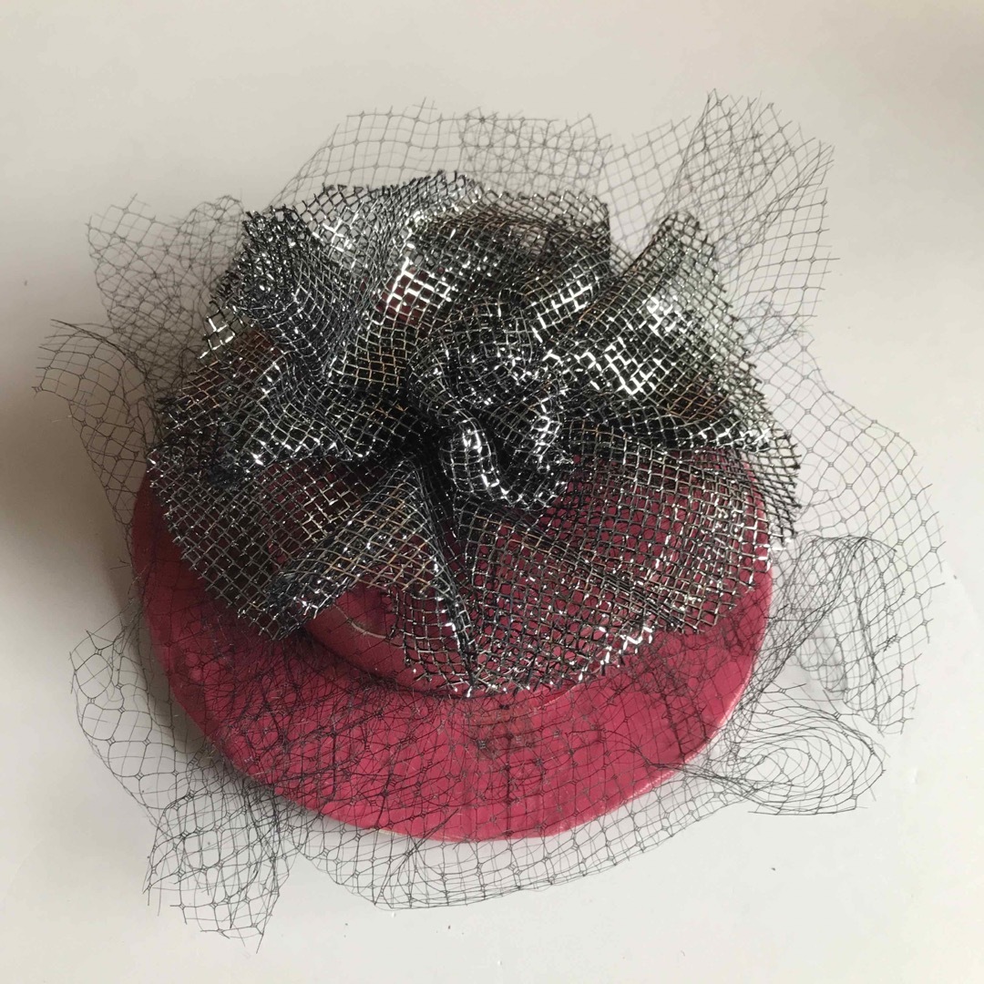 お洒落な帽子② ピンク エンタメ/ホビーのコスプレ(小道具)の商品写真