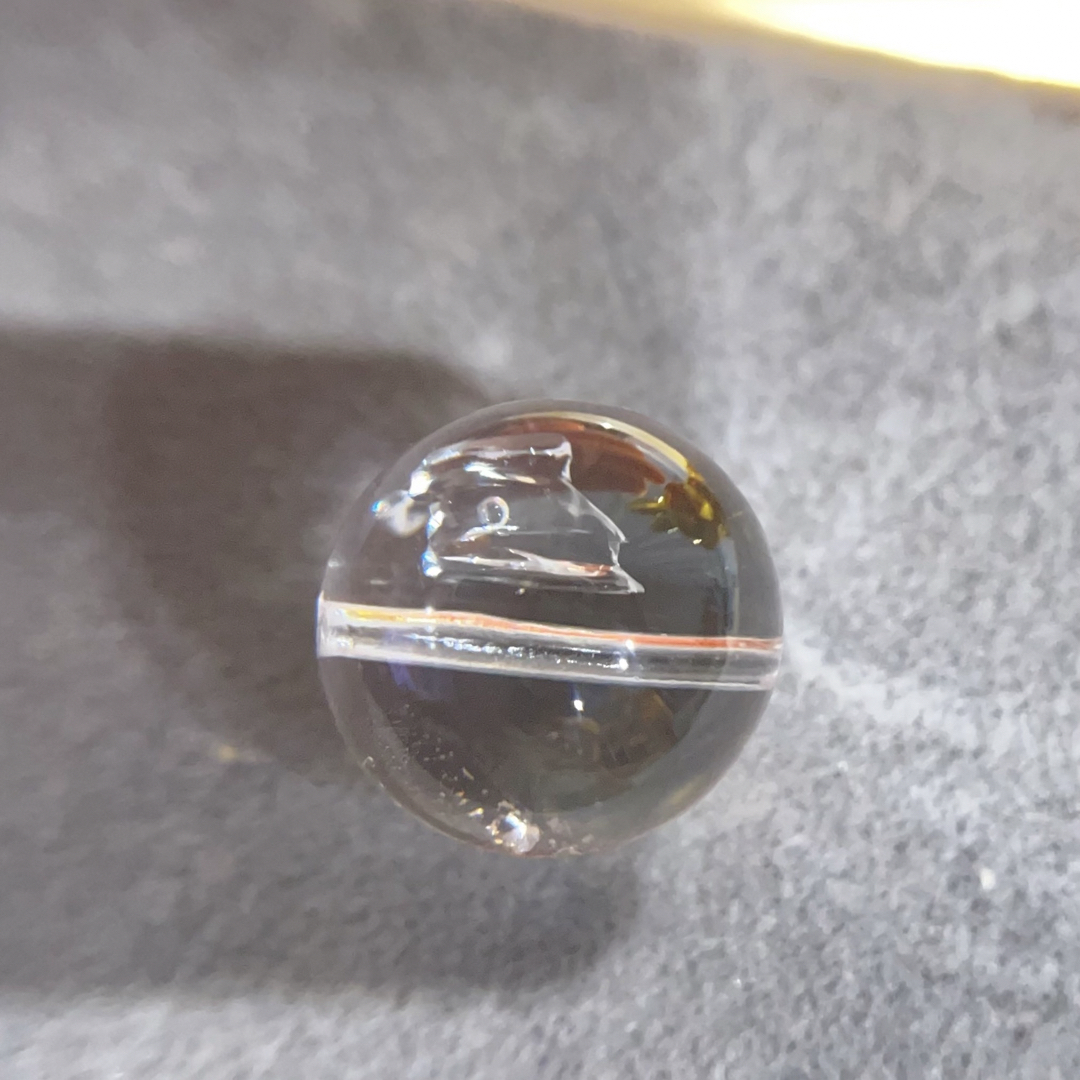 天然無処理　ウォーターインクォーツ　丸玉（水入り水晶）　12.6mm ハンドメイドの素材/材料(各種パーツ)の商品写真