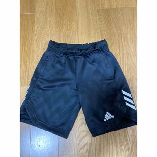 adidas - adidas  120センチ　ハーフパンツ  