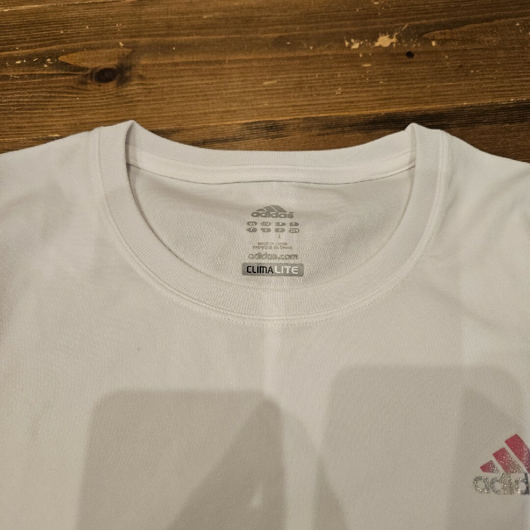 adidas(アディダス)の☆　adidas　Tシャツ　Lサイズ　☆ レディースのトップス(シャツ/ブラウス(長袖/七分))の商品写真