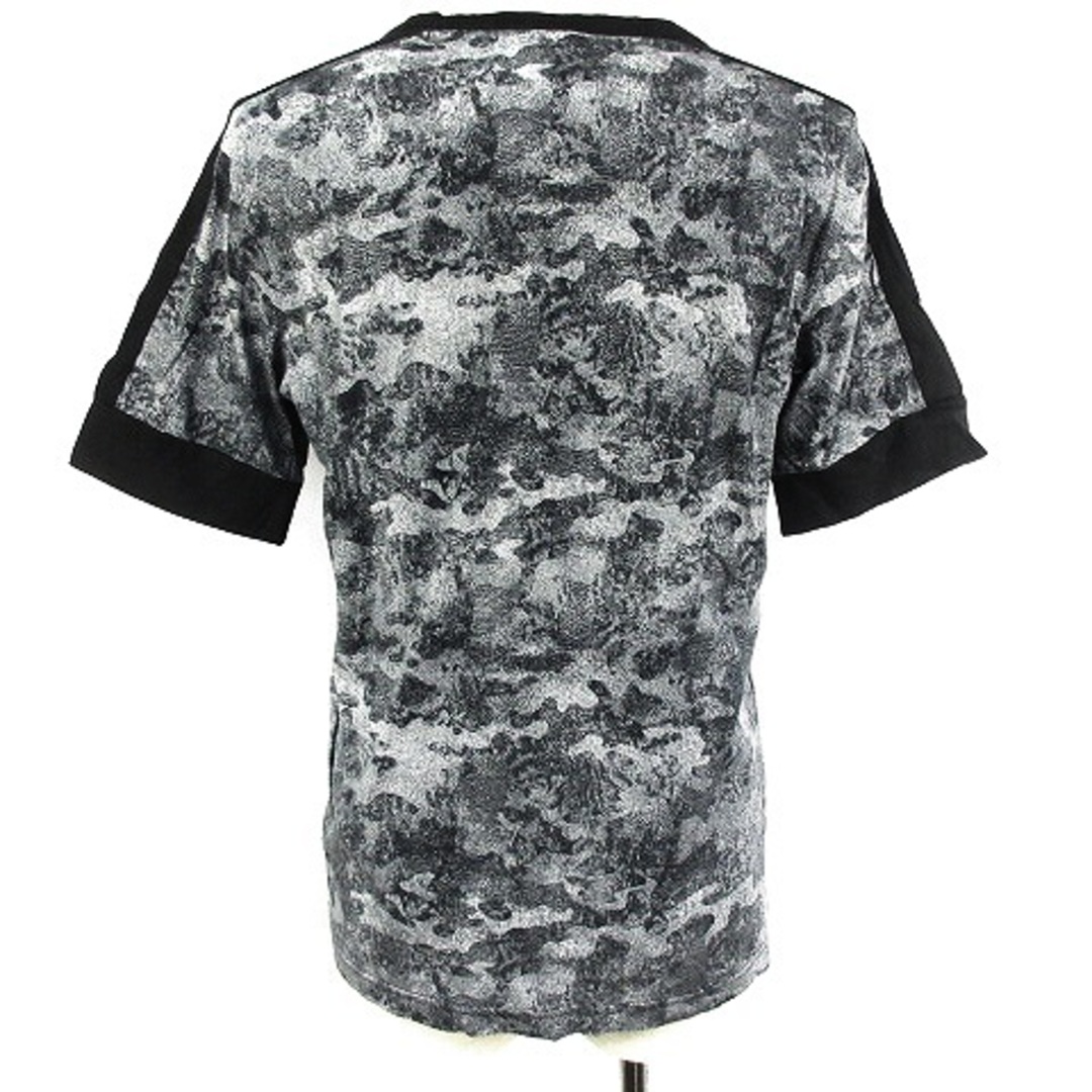 adidas(アディダス)のアディダス MSPORTIDCAMOグラフィックTシャツ 半袖 総柄 O グレー メンズのトップス(Tシャツ/カットソー(半袖/袖なし))の商品写真