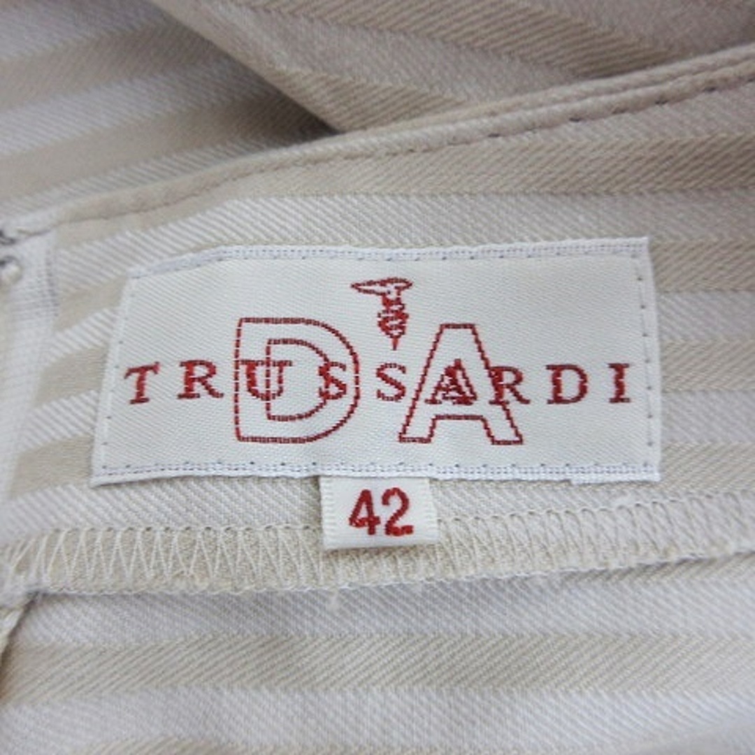 Trussardi(トラサルディ)のトラサルディ DA ワンピース ひざ丈 半袖 ラウンドネック 42 ベージュ レディースのレディース その他(その他)の商品写真