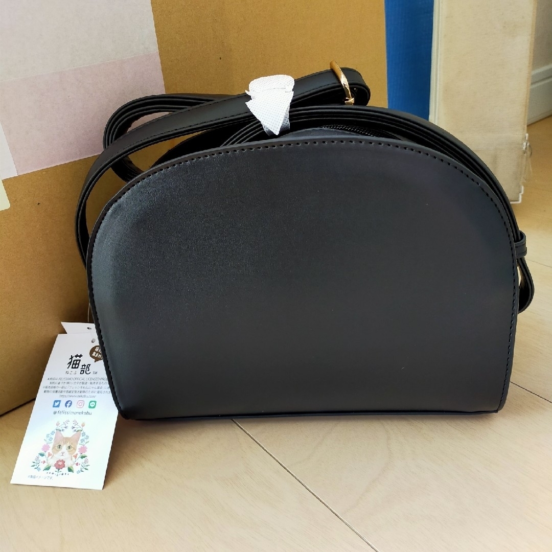 しまむら(シマムラ)のしまむら フェリシモ猫部 猫の日  ショルダーバッグ  ブラック 黒 ハチワレ レディースのバッグ(ショルダーバッグ)の商品写真