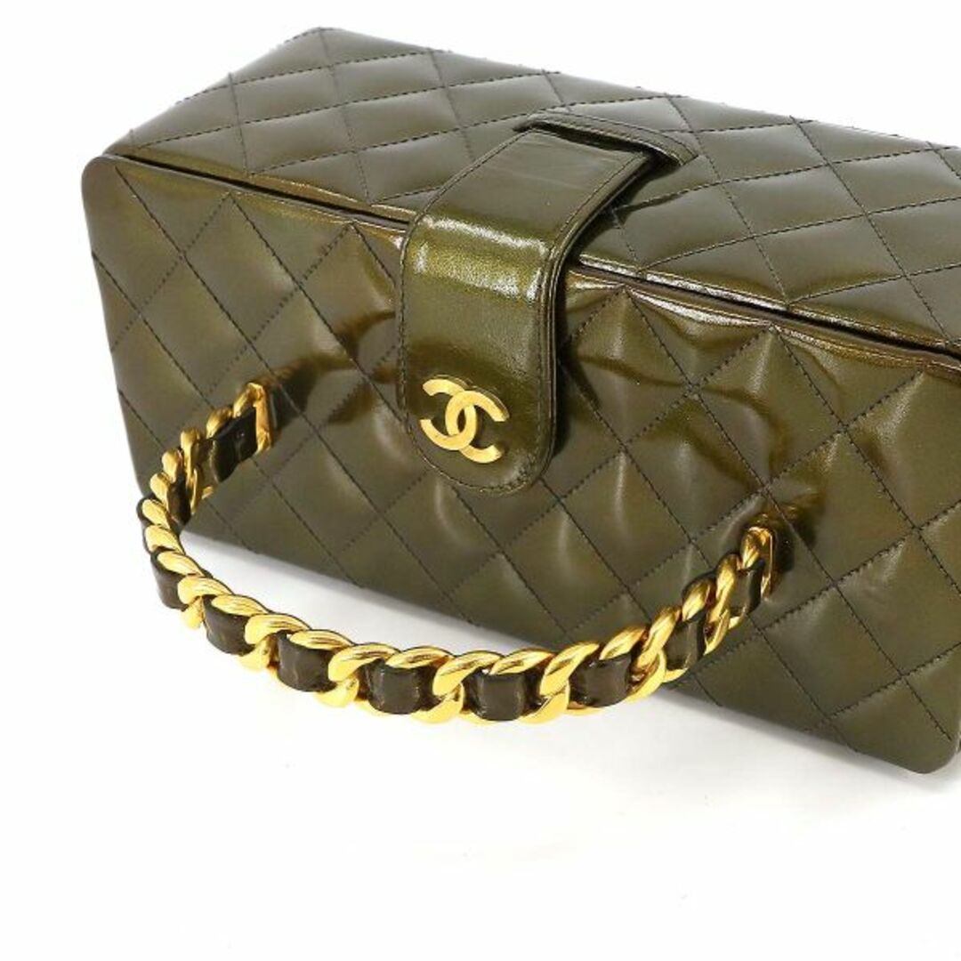 CHANEL(シャネル)のシャネル CHANEL マトラッセ バニティ ハンド バッグ メイク コスメ ボックス ケース パテントレザー カーキ ヴィンテージ VLP 90231719 レディースのバッグ(ハンドバッグ)の商品写真