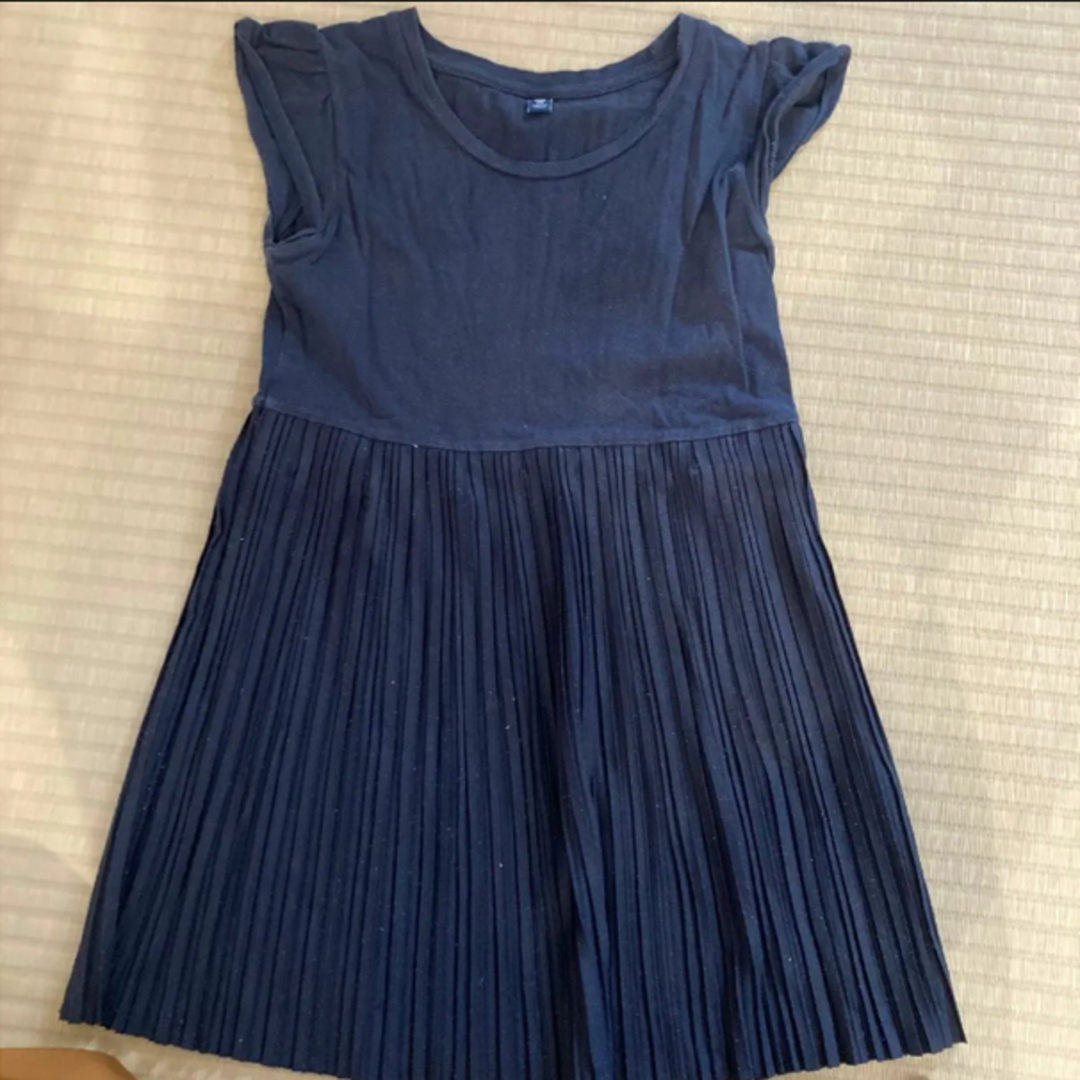 UNIQLO(ユニクロ)のユニクロ　ワンピース　まとめて　110 キッズ/ベビー/マタニティのキッズ服女の子用(90cm~)(ワンピース)の商品写真