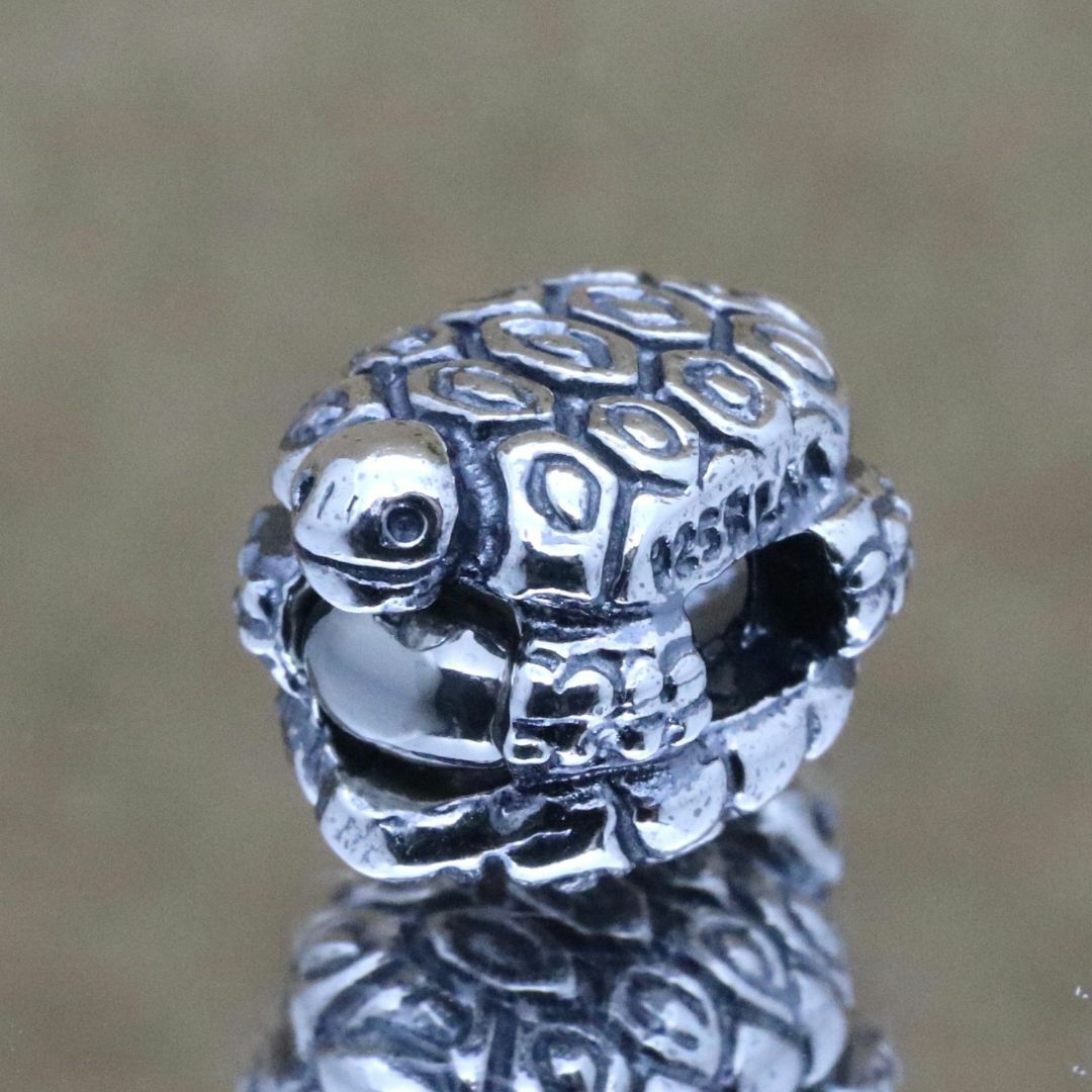 トロールビーズ タートル  シルバー925 Trollbeads/24-172S レディースのアクセサリー(チャーム)の商品写真