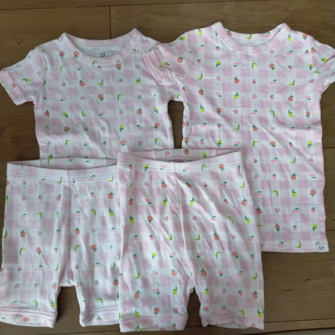 babyGAP(ベビーギャップ)のGAP　パジャマ　105　110 キッズ/ベビー/マタニティのキッズ服女の子用(90cm~)(パジャマ)の商品写真