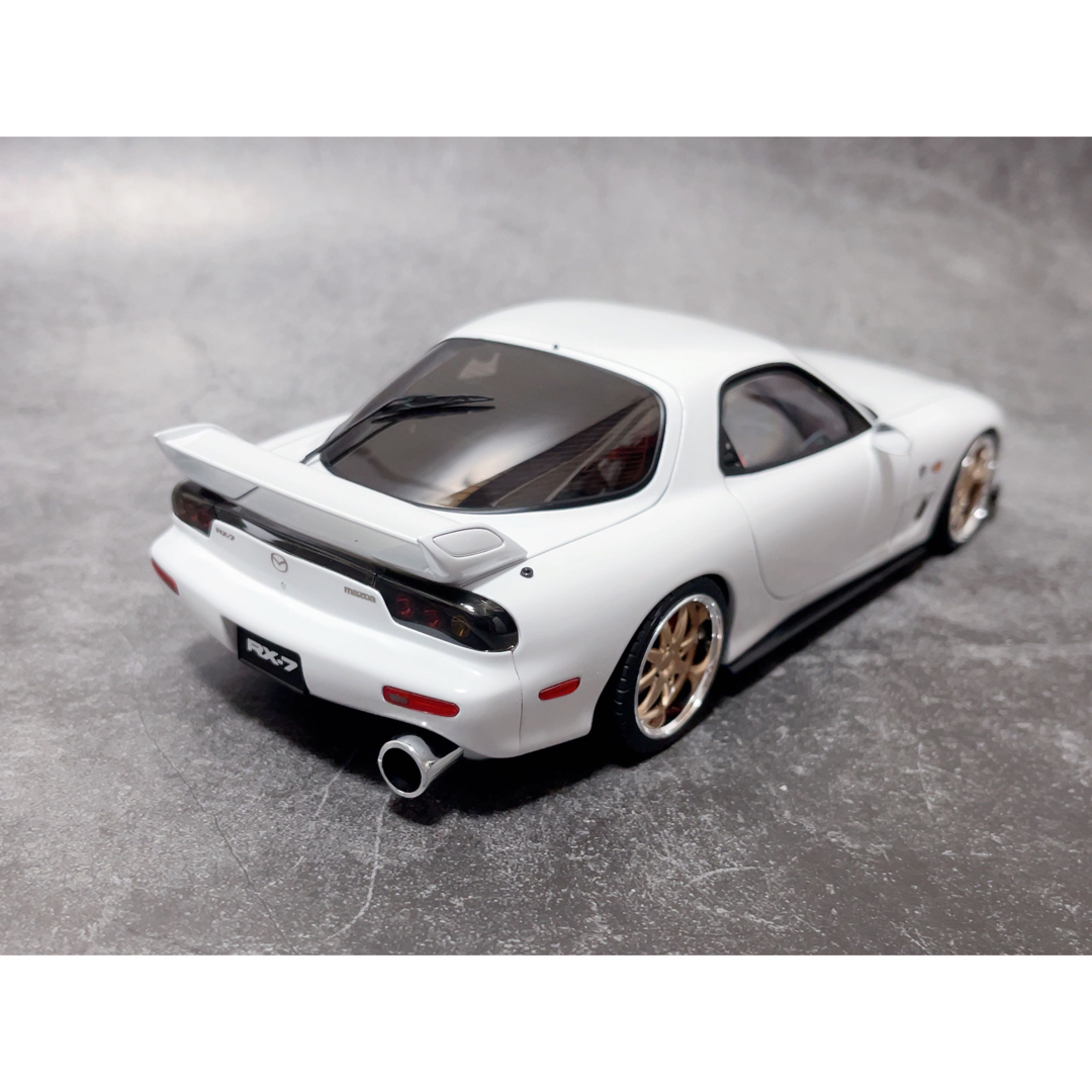 1/18 AUTOart オートアート MAZDA RX-7 FD3S マツダ エンタメ/ホビーのおもちゃ/ぬいぐるみ(ミニカー)の商品写真