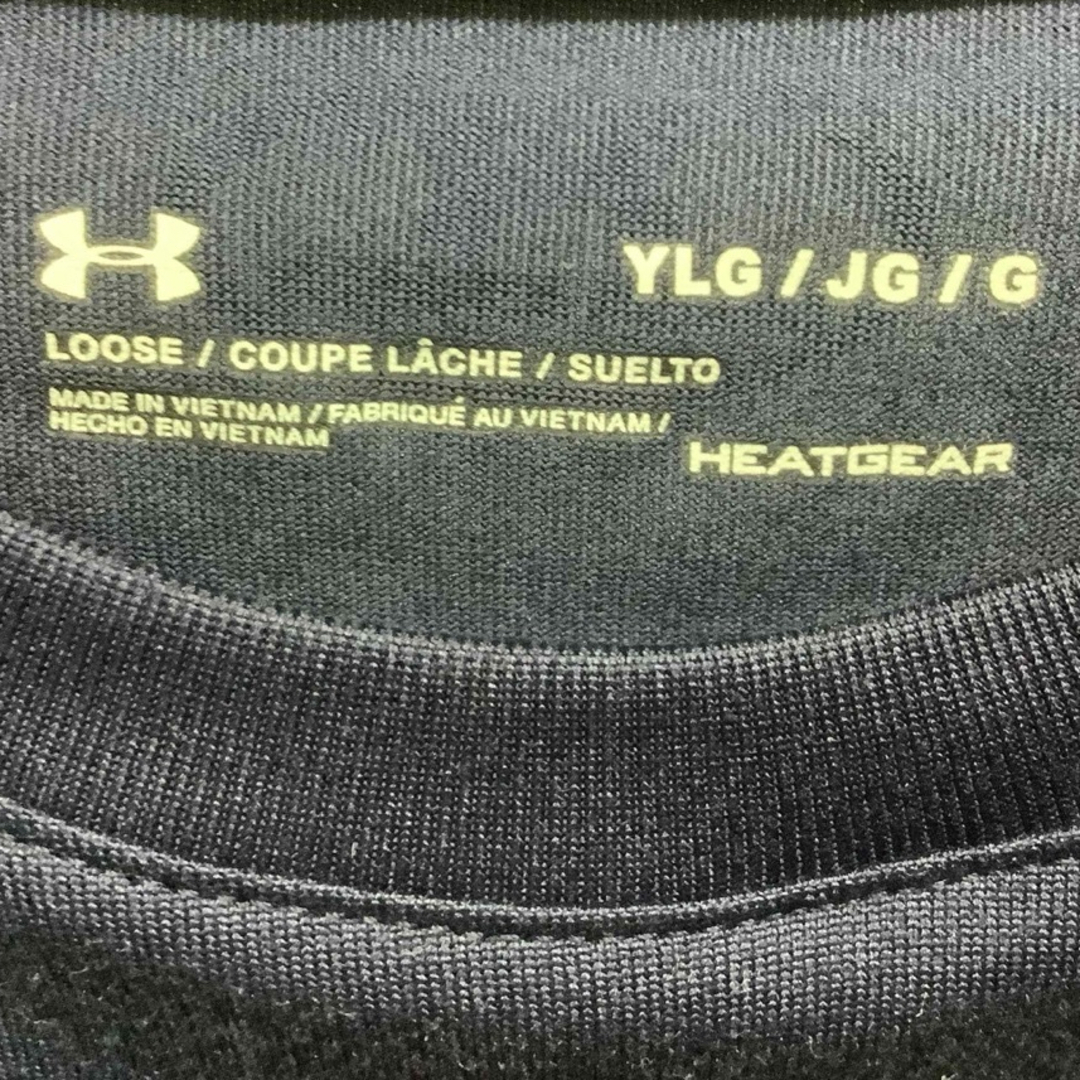 UNDER ARMOUR(アンダーアーマー)のアンダーアーマー　Tシャツ　ネイビー　YLG  150cm  ヒートギア キッズ/ベビー/マタニティのキッズ服男の子用(90cm~)(Tシャツ/カットソー)の商品写真