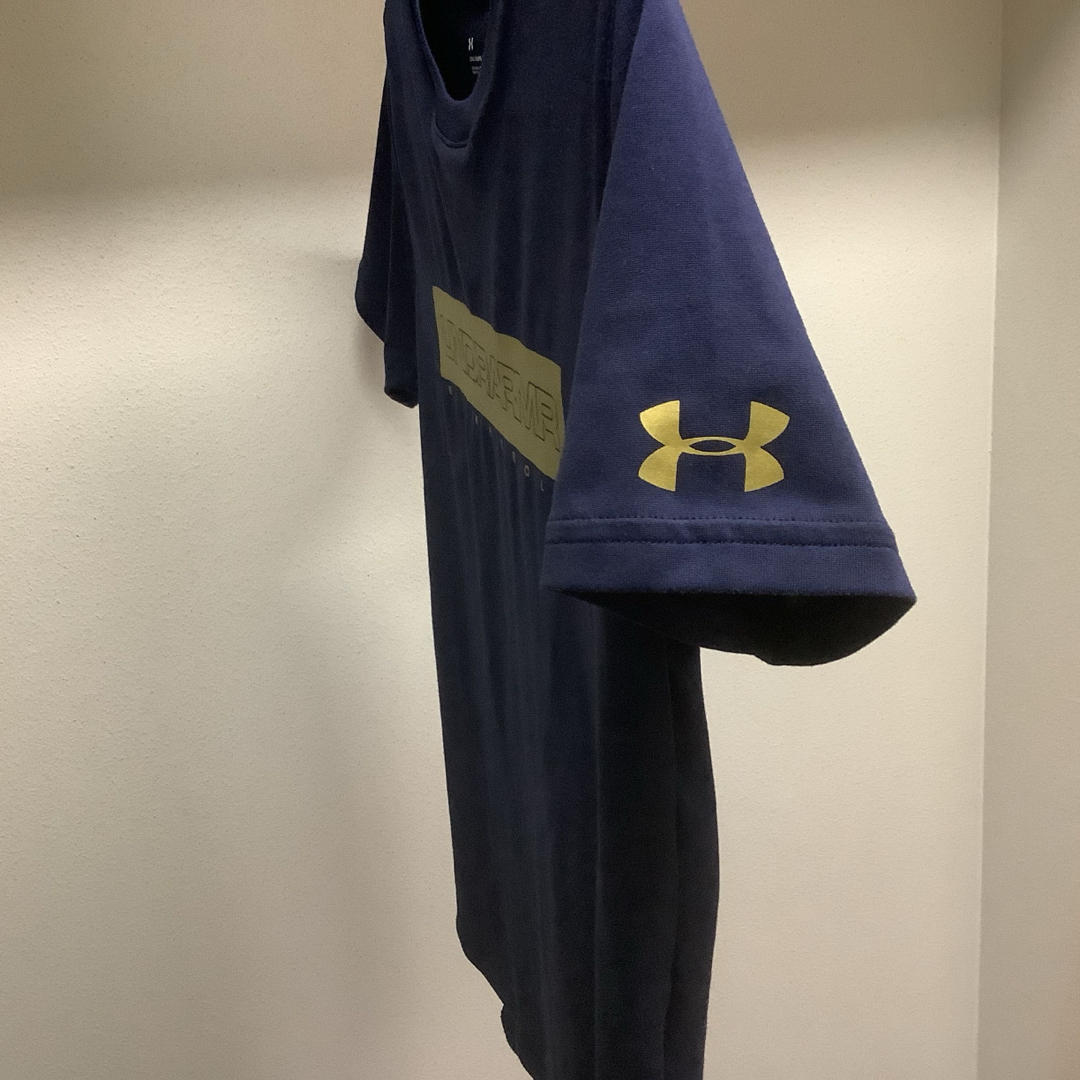 UNDER ARMOUR(アンダーアーマー)のアンダーアーマー　Tシャツ　ネイビー　YLG  150cm  ヒートギア キッズ/ベビー/マタニティのキッズ服男の子用(90cm~)(Tシャツ/カットソー)の商品写真