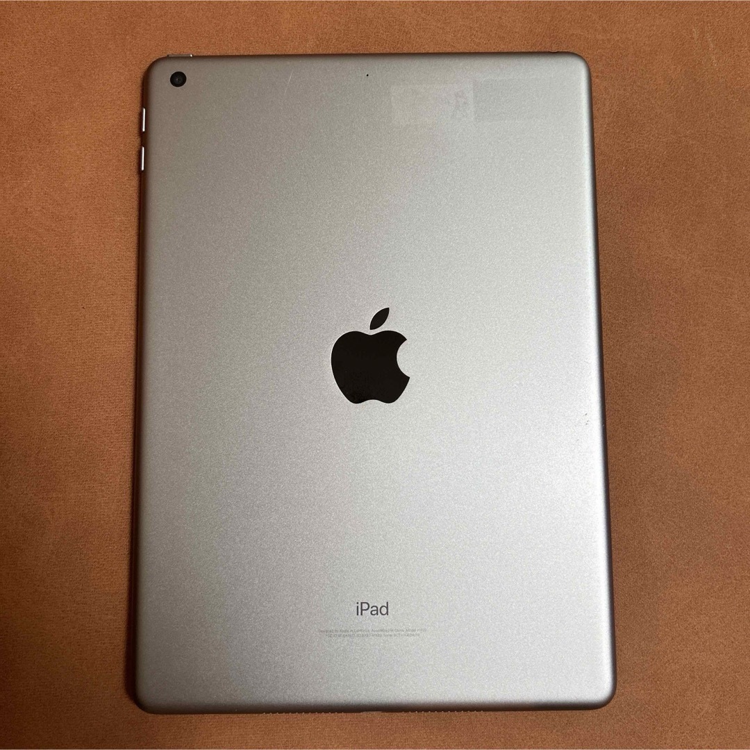 iPad(アイパッド)の7515 電池最良好 比較的美品 iPad5 第5世代 32GB WIFIモデル スマホ/家電/カメラのPC/タブレット(タブレット)の商品写真