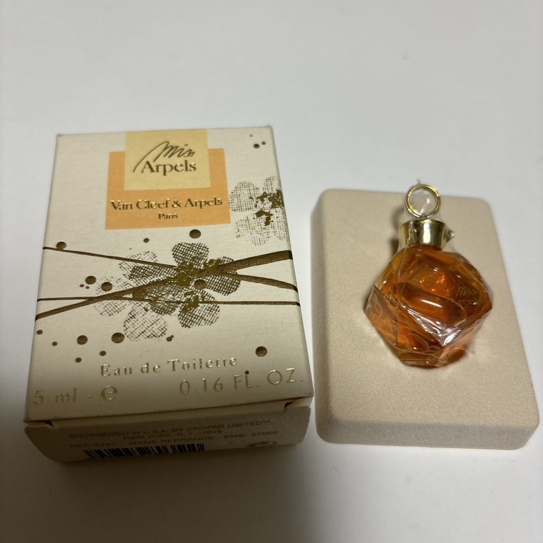 Van Cleef & Arpels(ヴァンクリーフアンドアーペル)のヴァンクリーフ＆アーペル  ミスアーペルオードトワレ5ml コスメ/美容の香水(香水(女性用))の商品写真