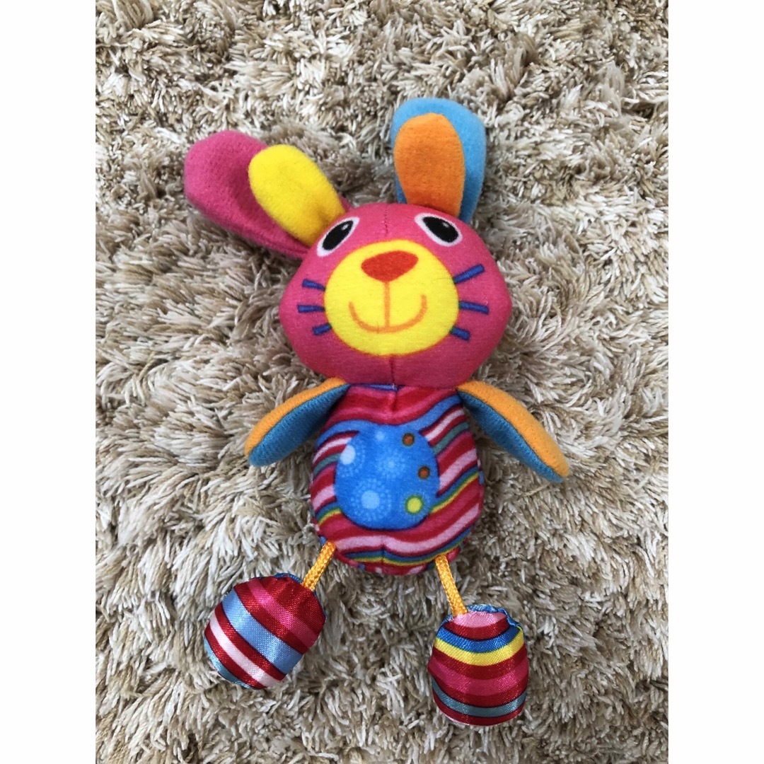 Takara Tomy(タカラトミー)のタカラトミーLamaze☆布の絵本 うさぎとかくれんぼ   キッズ/ベビー/マタニティのおもちゃ(知育玩具)の商品写真