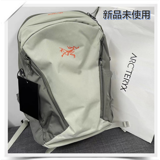 アークテリクス(ARC'TERYX)の新品アークテリクス マンティス26　バックパック　オフホワイト　ユニセックス(バッグパック/リュック)