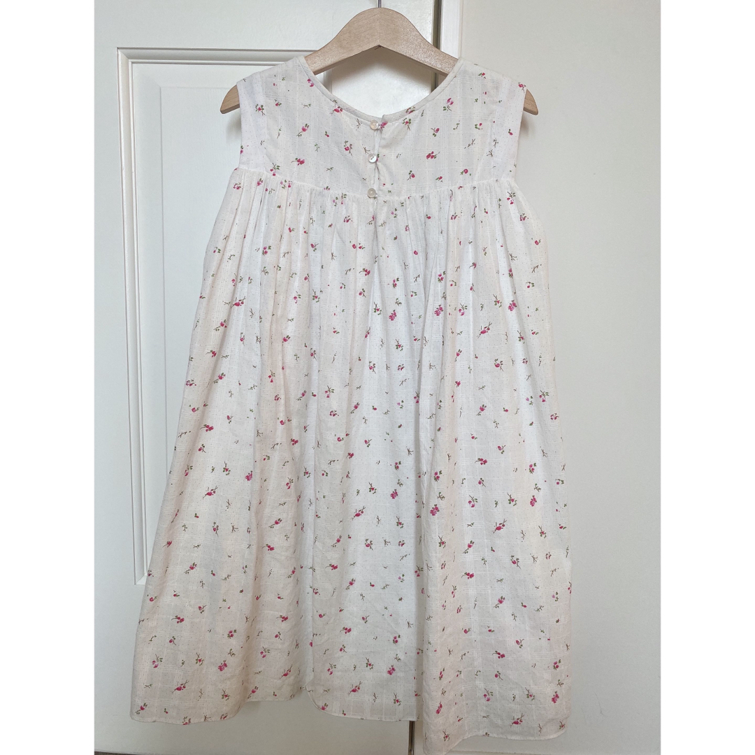 Bonpoint(ボンポワン)のBonpoint ワンピース　小花柄　8A キッズ/ベビー/マタニティのキッズ服女の子用(90cm~)(ワンピース)の商品写真