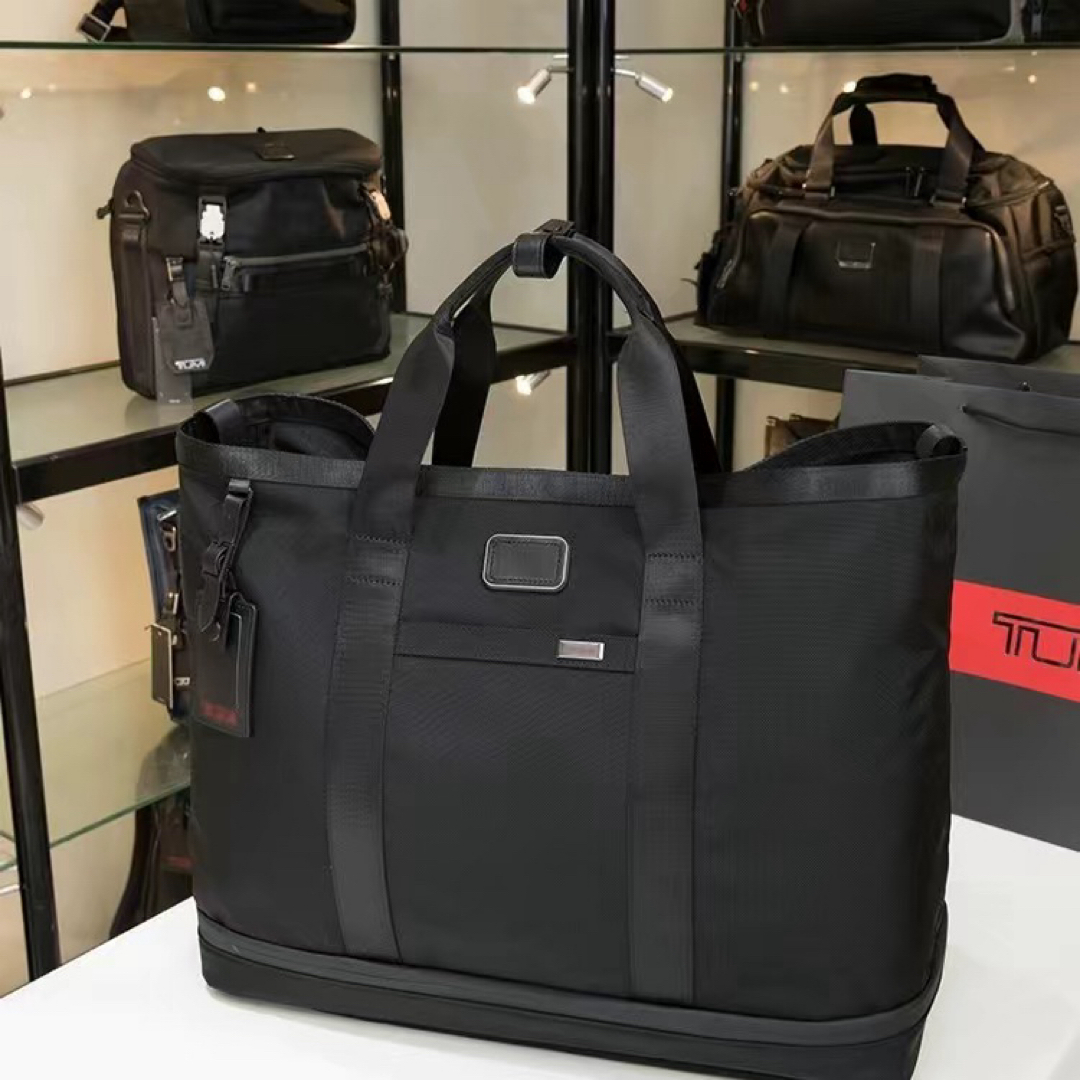 TUMI(トゥミ)のTUMI Alpha3 キャリーオールトート　新品未使用 メンズのバッグ(バッグパック/リュック)の商品写真