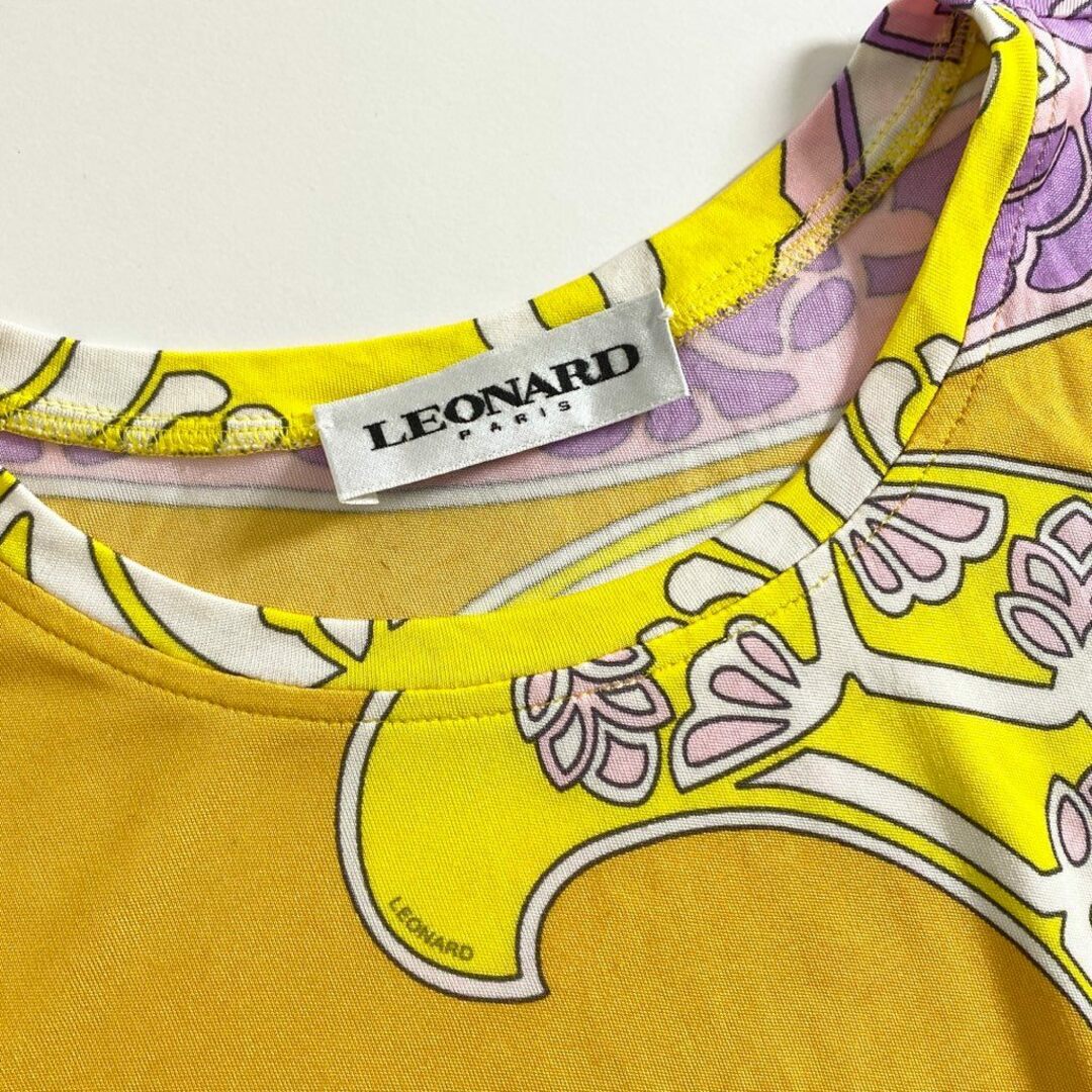 LEONARD(レオナール)の53e1 イタリア製 LEONARD PARIS レオナール 半袖Ｔシャツ カットソー トップス 総柄 サイズ38 マルチカラー シルク100％ レディース レディースのトップス(カットソー(半袖/袖なし))の商品写真