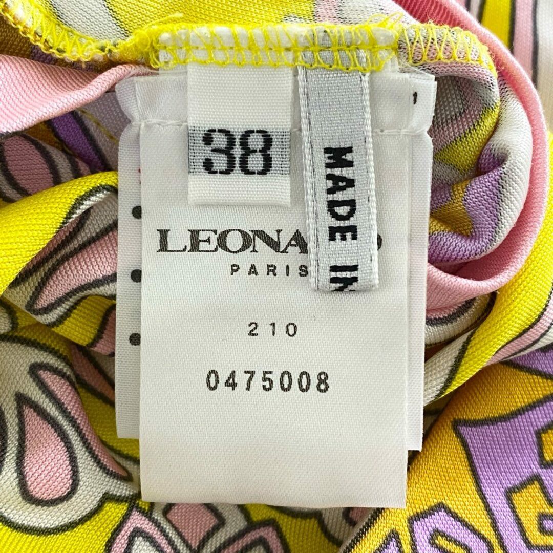 LEONARD(レオナール)の53e1 イタリア製 LEONARD PARIS レオナール 半袖Ｔシャツ カットソー トップス 総柄 サイズ38 マルチカラー シルク100％ レディース レディースのトップス(カットソー(半袖/袖なし))の商品写真