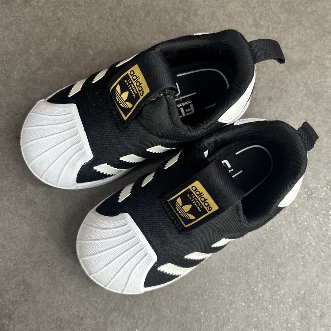 adidas(アディダス)のadidas 13cm スニーカー 靴 スリッポン キッズ/ベビー/マタニティのベビー靴/シューズ(~14cm)(スニーカー)の商品写真