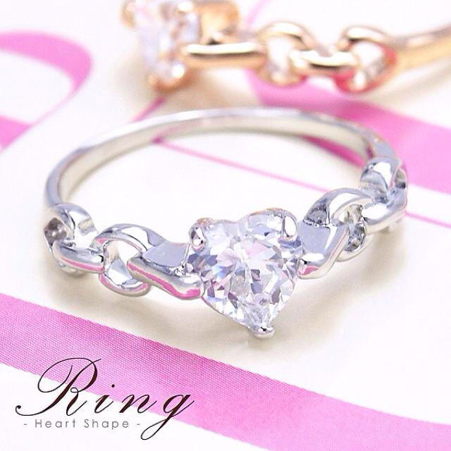 新品ハートモチーフリング♡czダイヤ指輪 レディースのアクセサリー(リング(指輪))の商品写真