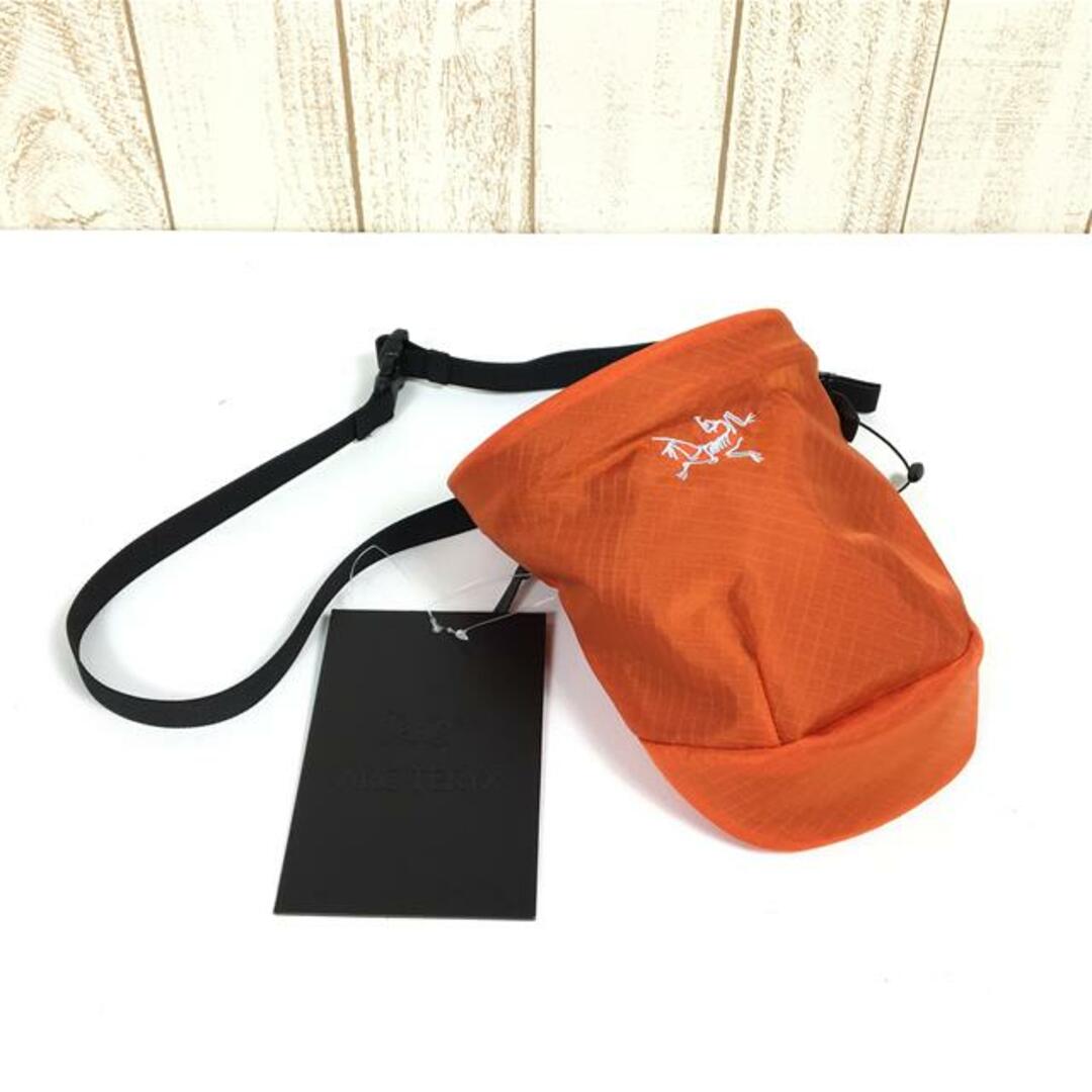 ARC'TERYX(アークテリクス)のアークテリクス アイオン チョークバッグ ラージ Ion Chalk Bag Large ARCTERYX 30239/L08023000 30301 Phenom オレンジ系 メンズのメンズ その他(その他)の商品写真