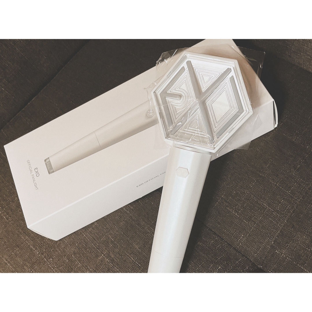 EXO(エクソ)の《公式》EXO ペンライト ver3.0【新品・未使用】※特典トレカ無し エンタメ/ホビーのCD(K-POP/アジア)の商品写真