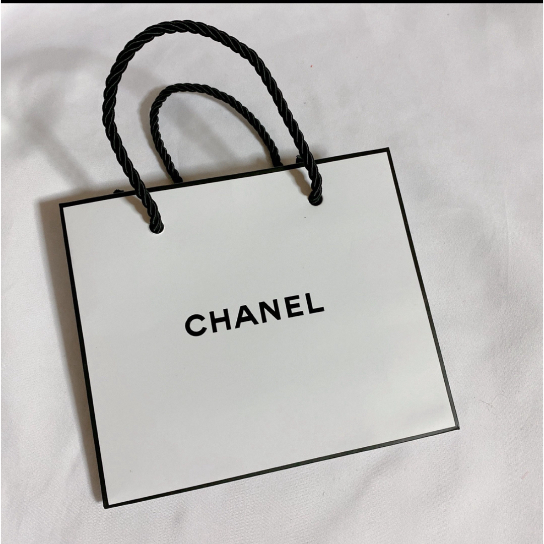 CHANEL(シャネル)のCHANEL  シャネル ショッパー　ショップ袋　紙袋 レディースのバッグ(ショップ袋)の商品写真