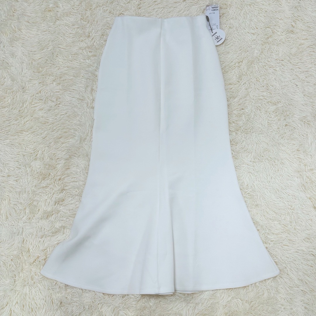 Loungedress(ラウンジドレス)のloungedress ポンチマーメイドスカート  ホワイト レディースのスカート(ロングスカート)の商品写真