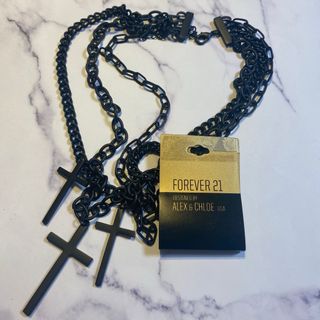 フォーエバートゥエンティーワン(FOREVER 21)のFOREVER21 ３連クロスネックレス(ネックレス)