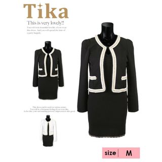 ジュエルズ(JEWELS)のTika パール付きノーカラージャケットワンピーススーツ(スーツ)