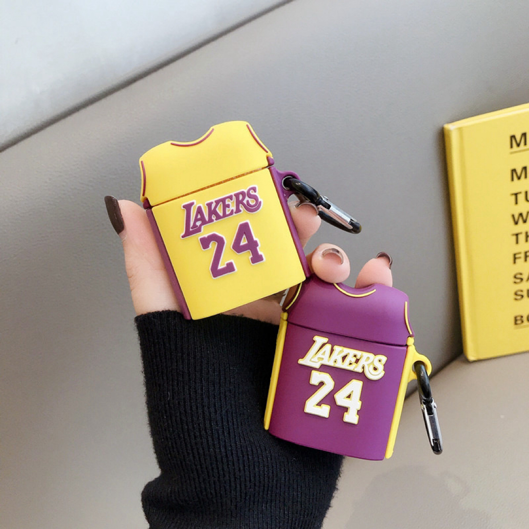 在庫限定価格 レイカーズ モチーフ Airpods ケース LAKERS スマホ/家電/カメラのスマホアクセサリー(その他)の商品写真