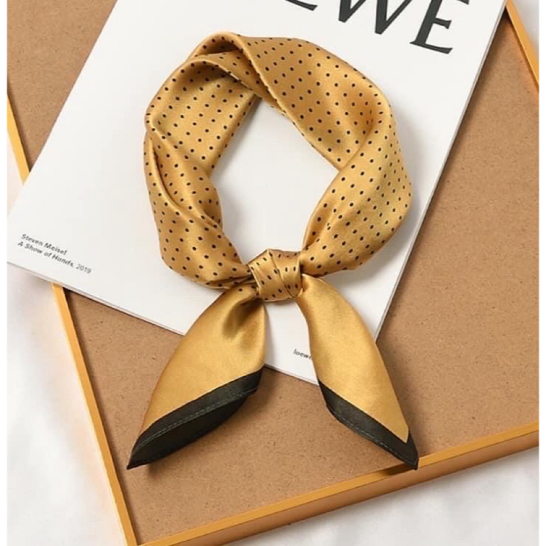 シルク100%スカーフ イエロー バンダナ ヘアアレンジ シンプル ギフトA③ レディースのファッション小物(バンダナ/スカーフ)の商品写真