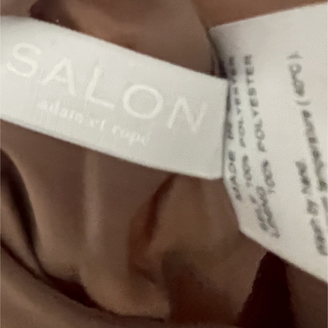 SALON(サロン)のSALON　ロングスカート　ベージュ　薄くて軽い　裏地あり レディースのスカート(ロングスカート)の商品写真