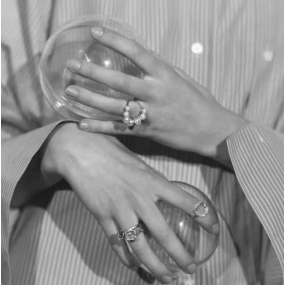 リング真珠 人気 ニュアンス モテる 大人 お洒落 デート ニュアンス 結婚式 レディースのアクセサリー(リング(指輪))の商品写真