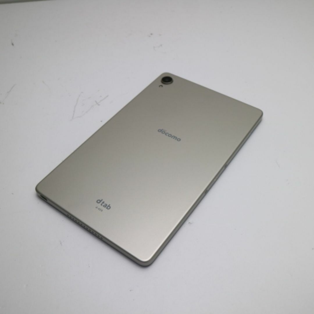 Lenovo(レノボ)の超美品 d-42A dtab Compact ゴールド M555 スマホ/家電/カメラのPC/タブレット(タブレット)の商品写真