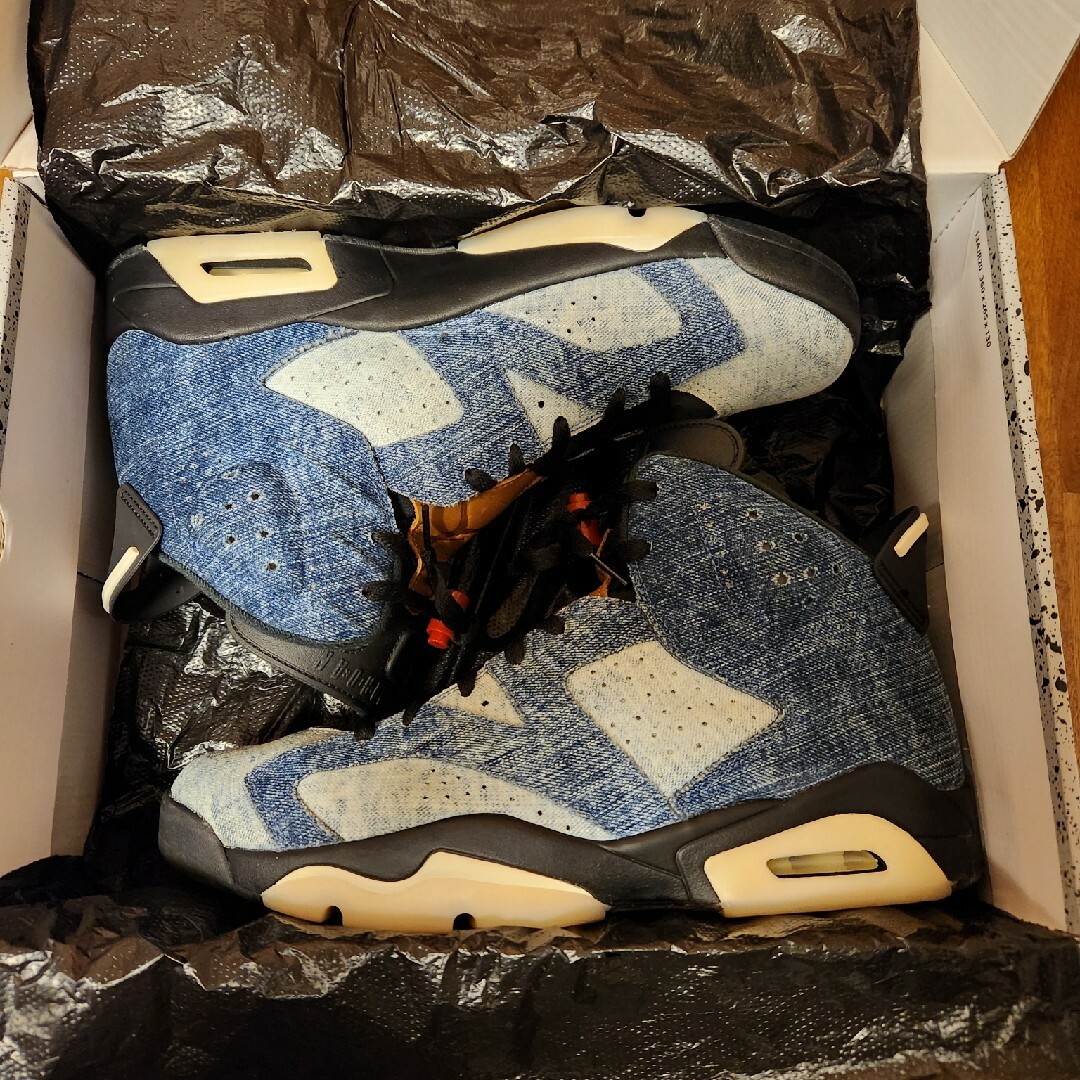 NIKE(ナイキ)の最終値下❗  AIR JORDAN 6 RETRO Washed Denim メンズの靴/シューズ(スニーカー)の商品写真