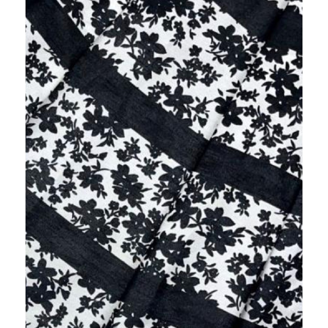 M'S GRACY(エムズグレイシー)の美品✨エムズグレイシー フレアスカート タック 花柄 ブラック ホワイト 38 レディースのスカート(ひざ丈スカート)の商品写真