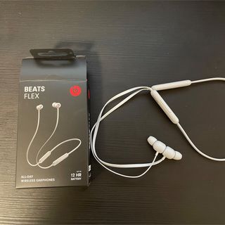 ビーツバイドクタードレ(Beats by Dr Dre)のAPPLE Beats Flex スモークグレイ(ヘッドフォン/イヤフォン)