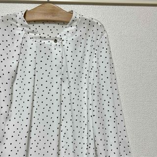 ドレスキップ(DRESKIP)のDRESKIP 洗える 上品 タック ブラウス トップス M(シャツ/ブラウス(長袖/七分))