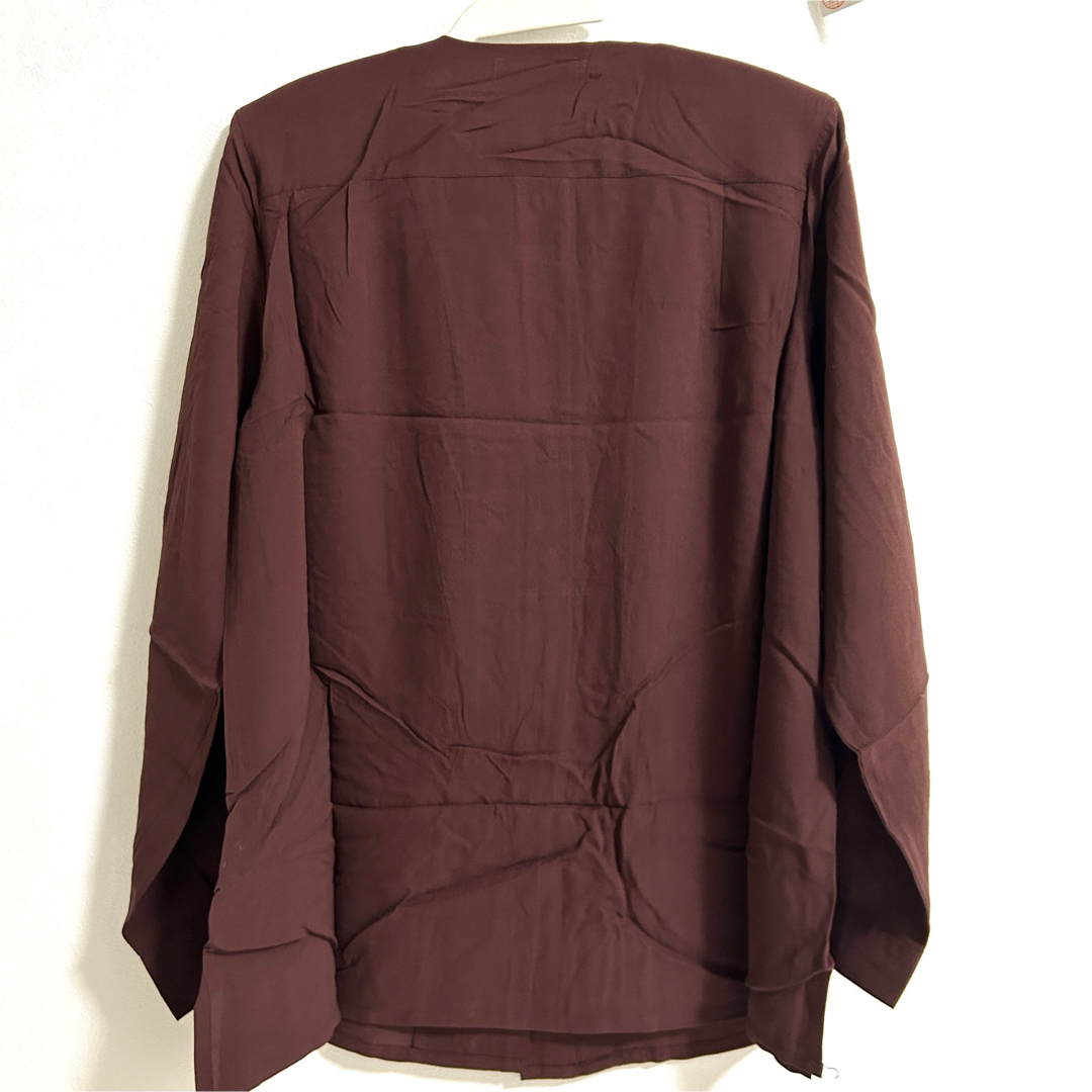 【新品未使用】 jasmi silk シルク100% 長袖シャツ ワインレッド レディースのトップス(シャツ/ブラウス(長袖/七分))の商品写真