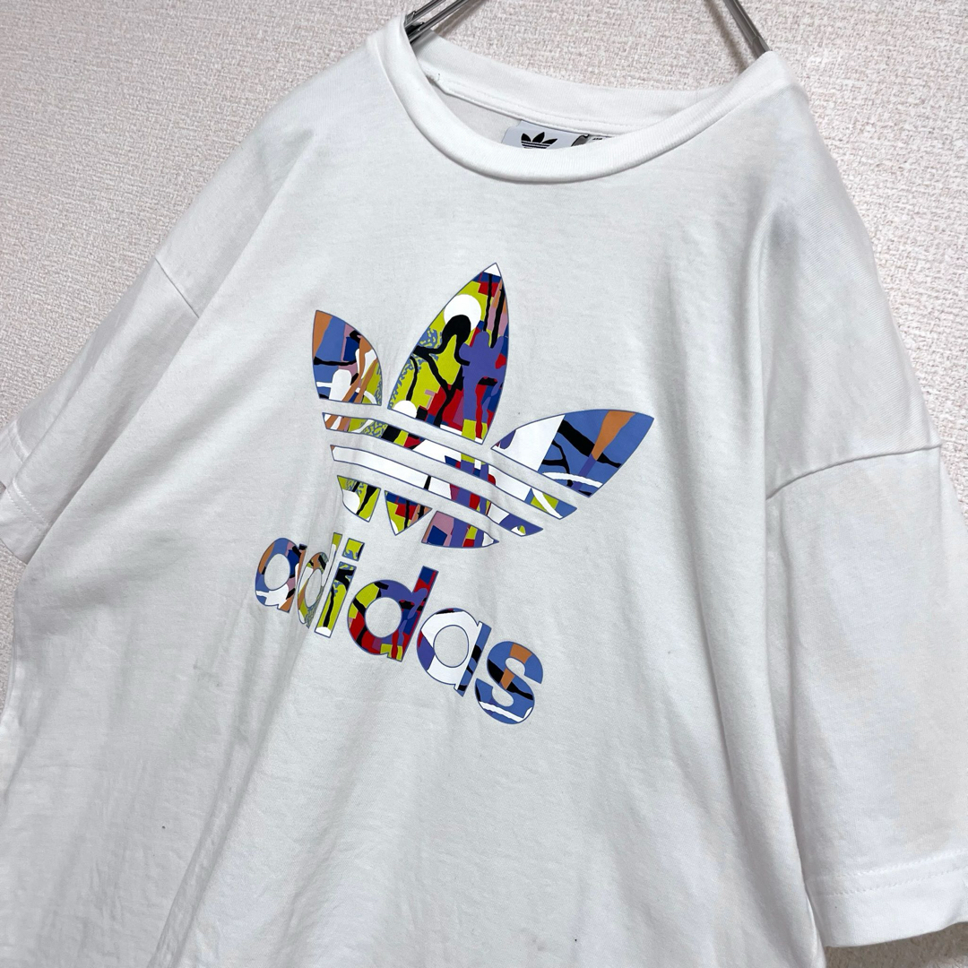 adidas(アディダス)のadidas アディダス Tシャツ 半袖 ホワイト マルチカラートレフォイル M メンズのトップス(Tシャツ/カットソー(半袖/袖なし))の商品写真