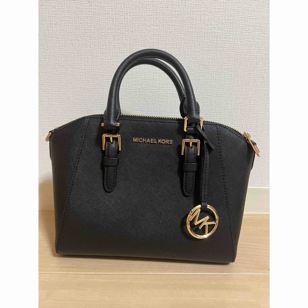 Michael Kors(マイケルコース)のマイケルコースハンドバッグ・黒 レディースのバッグ(ハンドバッグ)の商品写真