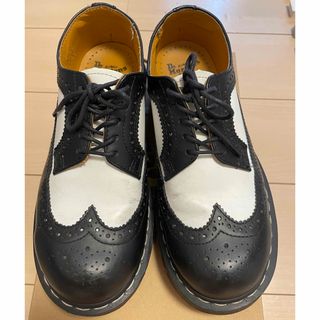 ドクターマーチン(Dr.Martens)のdr.martens bex 白黒　ウイングチップ　uk5(ローファー/革靴)