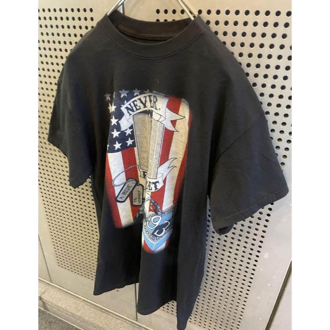 古着　ヴィンテージ　Tシャツ　プリントTシャツ　個性派 レディースのトップス(Tシャツ(半袖/袖なし))の商品写真